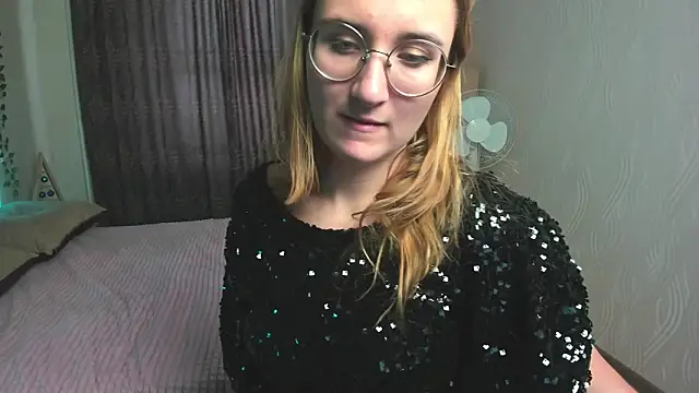 Miss Elsa  online show from December 2024 06:00:02 AM