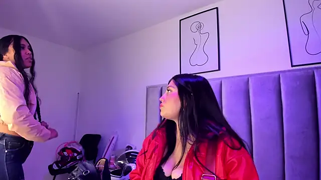 Laiia Page online show from December 2025 12:44:02 PM