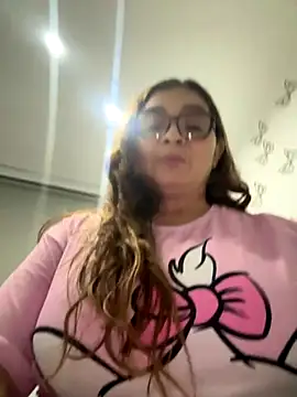 AntonellaAlondra4 online show from November 2025 12:53:02 AM