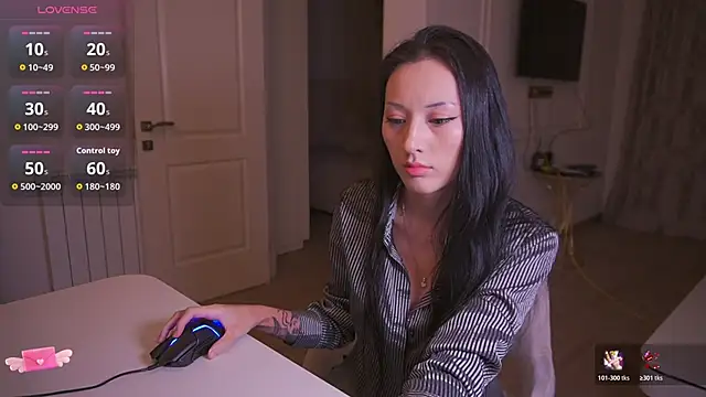 Snapshot of hana99 chatting on October 2025 10:26:02 PM hana99 online show from October 2025 10:26:02 PM