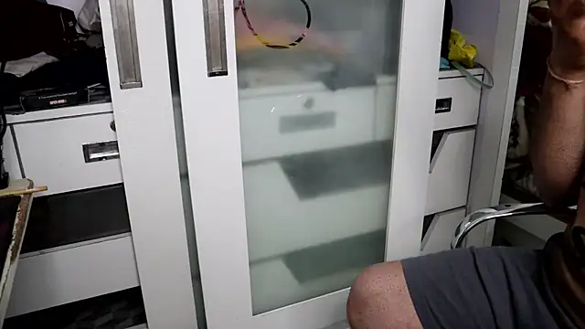 tarun997700 online show from February 2025 01:21:02 PM