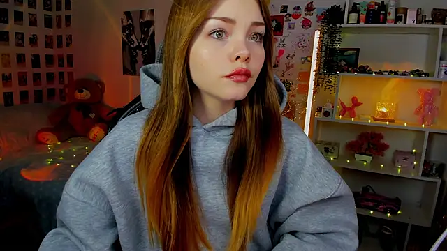 AkiraKatsu online show from November 2025 06:06:02 PM