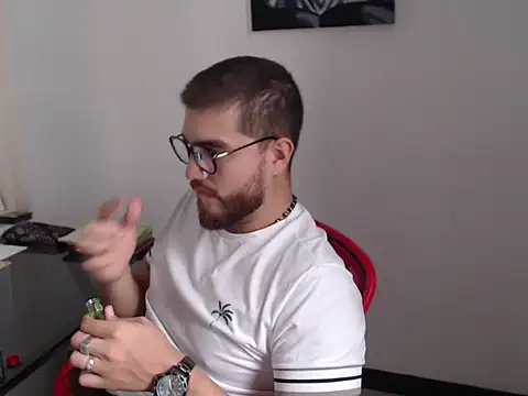 Dylanwish online show from October 2025 09:23:01 PM