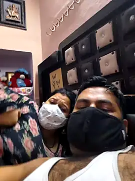 Snapshot of bobbyronak chatting on October 2025 07:12:01 PM bobbyronak online show from October 2025 07:12:01 PM