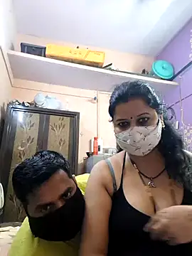 Snapshot of bobbyronak chatting on October 2025 07:58:02 PM bobbyronak online show from October 2025 07:58:02 PM