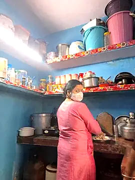 Snapshot of bobbyronak chatting on November 2025 08:57:01 AM bobbyronak online show from November 2025 08:57:01 AM