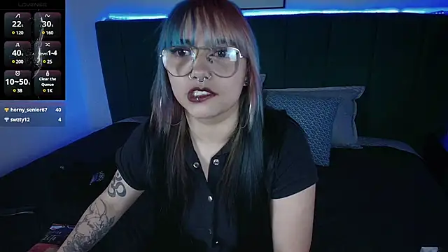 Snapshot of Veronica_Goddes chatting on March 2025 04:22:01 PM Veronica Goddes online show from March 2025 04:22:01 PM