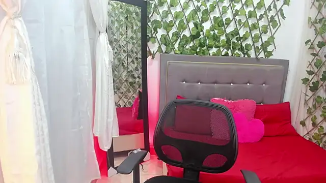 Sofia agudelo online show from September 2025 02:48:02 AM