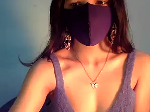 Cute Alaina online show from January 2025 10:44:01 PM