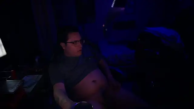 FrankGatsby11 online show from December 2024 01:19:02 PM