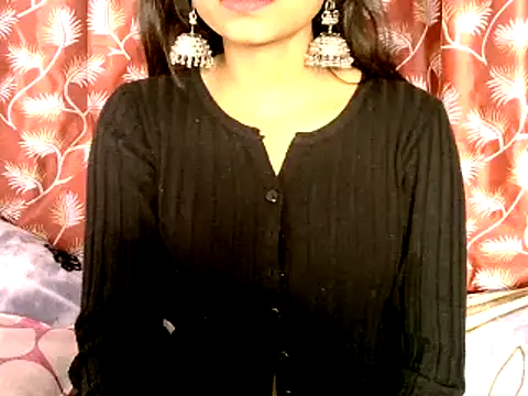 Snapshot of Sanjana_Gupta chatting on December 2024 01:23:02 PM Sanjana Gupta online show from December 2024 01:23:02 PM