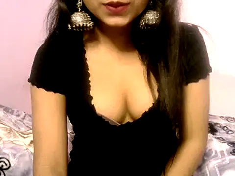 Snapshot of Sanjana_Gupta chatting on January 2025 06:42:01 AM Sanjana Gupta online show from January 2025 06:42:01 AM