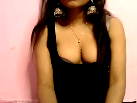 Snapshot of Sanjana_Gupta chatting on February 2025 06:47:02 AM Sanjana Gupta online show from February 2025 06:47:02 AM