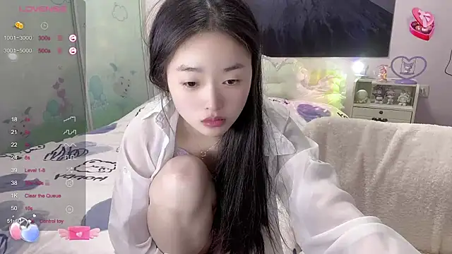 Snapshot of Mia-6688 chatting on February 2025 07:21:01 PM Mia-6688 online show from February 2025 07:21:01 PM