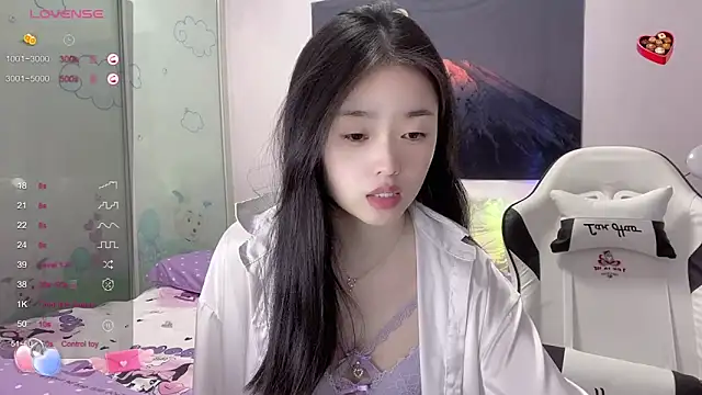 Snapshot of Mia-6688 chatting on February 2025 06:56:02 PM Mia-6688 online show from February 2025 06:56:02 PM
