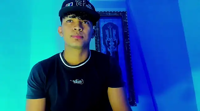 jamescurli  online show from December 2024 05:06:02 AM