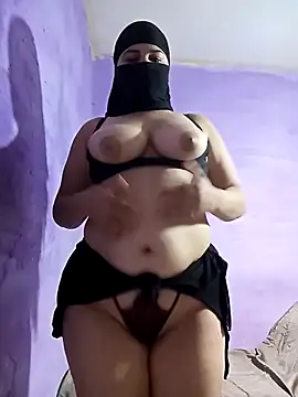 Snapshot of Sirinsx chatting on October 2025 08:29:02 PM Sirinsx online show from October 2025 08:29:02 PM