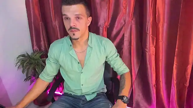 DonyBrown online show from October 2025 04:43:02 AM