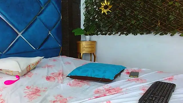 EstrellaRuizz online show from October 2025 02:54:02 AM