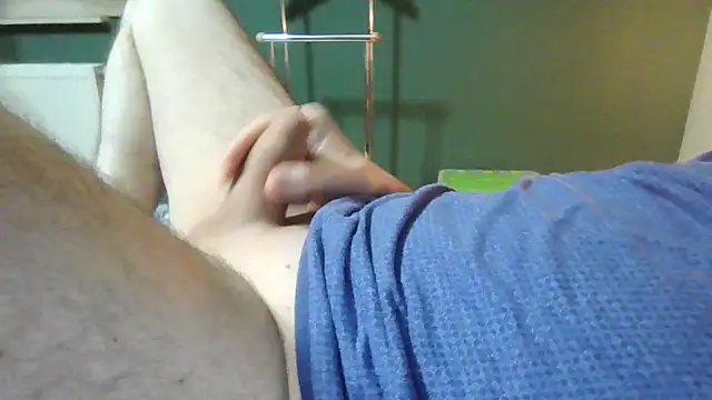 Snapshot of brtbrlss chatting on December 2025 05:01:01 AM brtbrlss online show from December 2025 05:01:01 AM