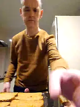 Snapshot of Hectorthyssen1 chatting on February 2025 05:35:02 AM Hectorthyssen1 online show from February 2025 05:35:02 AM