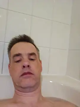 Snapshot of Hectorthyssen1 chatting on February 2025 08:14:02 PM Hectorthyssen1 online show from February 2025 08:14:02 PM