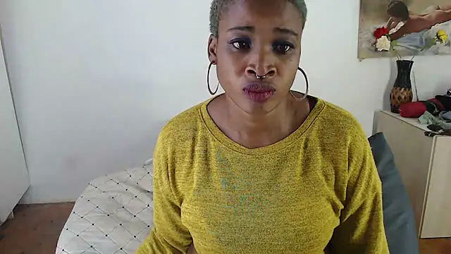 FLOWERLIPS25 online show from February 2025 10:42:02 PM