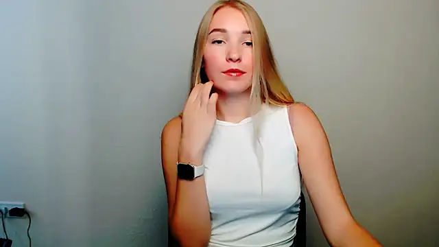 Queen ofLove online show from October 2025 01:21:01 PM