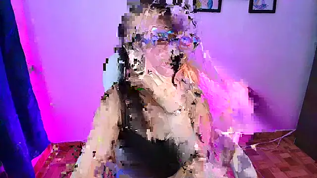 Snapshot of mariaan_m_ chatting on October 2025 10:14:02 PM mariaan m online show from October 2025 10:14:02 PM