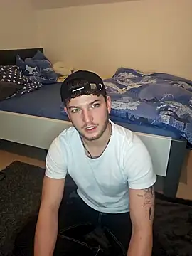 Snapshot of Sexynoah chatting on December 2024 02:57:01 PM Sexynoah online show from December 2024 02:57:01 PM