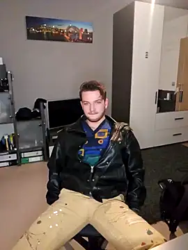 Snapshot of Sexynoah chatting on January 2025 10:37:01 PM Sexynoah online show from January 2025 10:37:01 PM