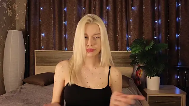 Lolly Lika online show from December 2024 08:58:01 AM