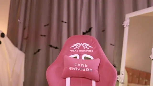 Snapshot of Kim_Oberlin_ chatting on October 2025 11:32:02 AM Kim Oberlin online show from October 2025 11:32:02 AM