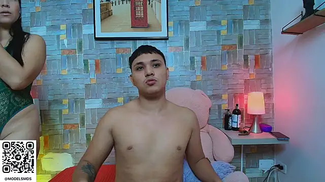 Snapshot of couple_lovelyds chatting on November 2025 08:30:02 PM couple lovelyds online show from November 2025 08:30:02 PM