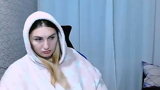 Snapshot of JaneLaJewel chatting on October 2025 03:14:02 PM JaneLaJewel online show from October 2025 03:14:02 PM