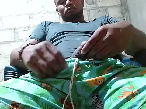 Snapshot of fernandez_latinblackk chatting on October 2025 12:00:01 AM fernandez latinblackk online show from October 2025 12:00:01 AM