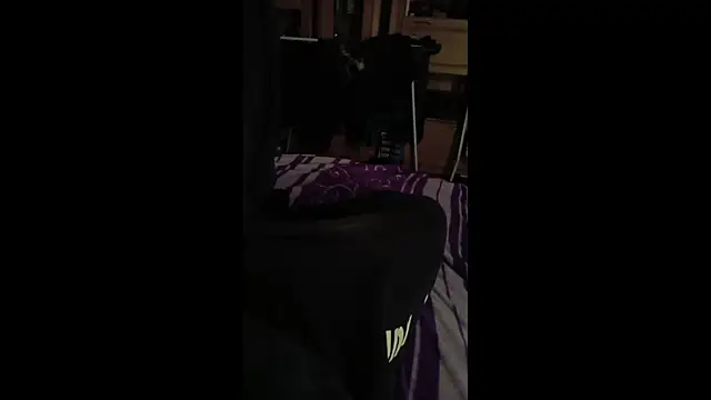 Snapshot of ich411983 chatting on November 2025 09:57:02 PM ich411983 online show from November 2025 09:57:02 PM