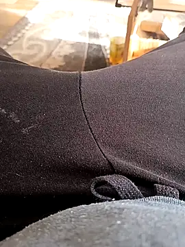 Snapshot of ich411983 chatting on November 2025 10:04:02 AM ich411983 online show from November 2025 10:04:02 AM