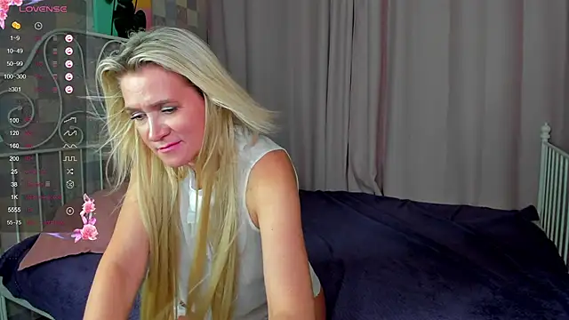 Luna  Lewis online show from March 2025 11:33:02 AM