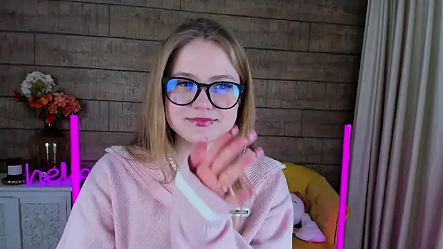 SelinSwarovski online show from February 2025 01:43:01 AM