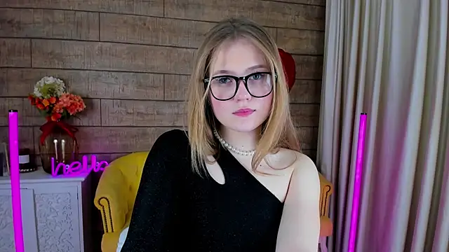 SelinSwarovski online show from February 2025 10:58:01 PM