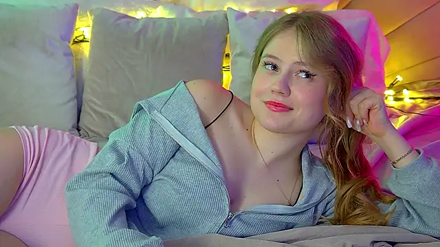 SelinSwarovski online show from March 2025 02:12:02 AM