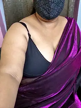 Cute Bellaa online show from March 2025 08:11:02 PM