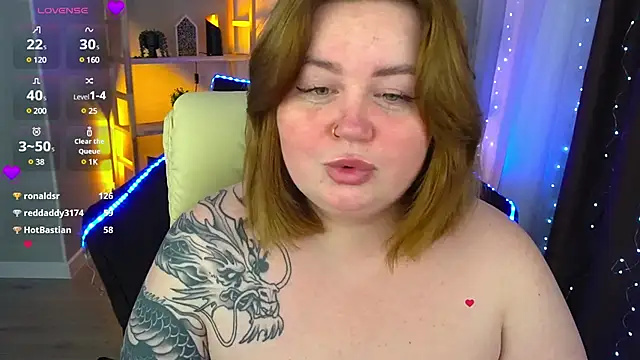 Snapshot of ZaraReignn chatting on January 2025 03:18:02 AM ZaraReignn online show from January 2025 03:18:02 AM