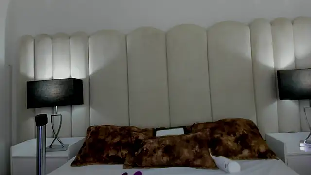 NataGarcia online show from December 2024 06:12:01 PM