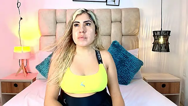 Snapshot of AdharaSmithh chatting on November 2025 07:13:01 PM AdharaSmithh online show from November 2025 07:13:01 PM