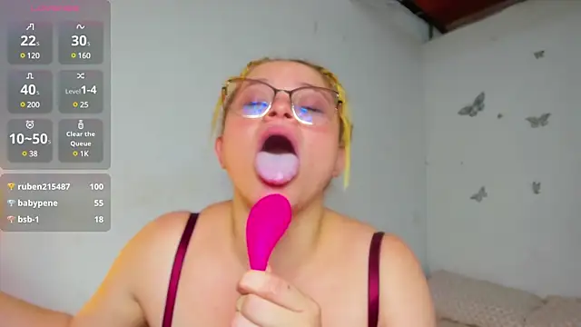 Mila Volkovich online show from December 2024 03:47:02 PM