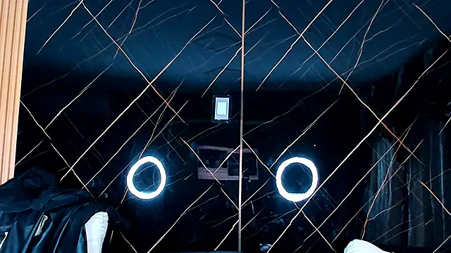 Owen Muzcle online show from October 2025 07:45:02 PM