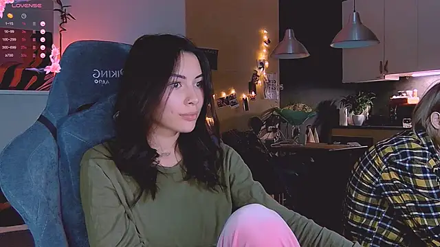 Snapshot of KatiKate chatting on October 2025 07:03:02 PM KatiKate online show from October 2025 07:03:02 PM