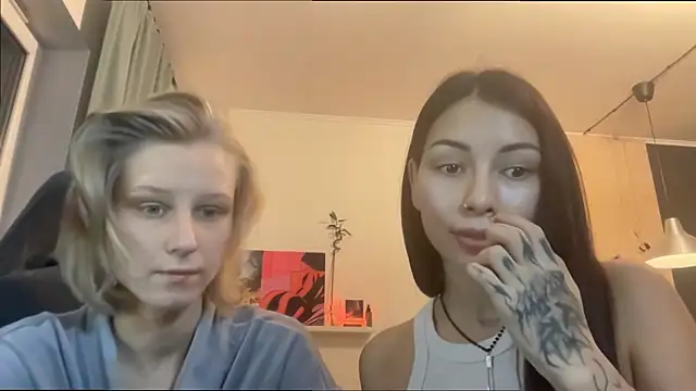 Snapshot of KatiKate chatting on October 2025 03:46:02 PM KatiKate online show from October 2025 03:46:02 PM